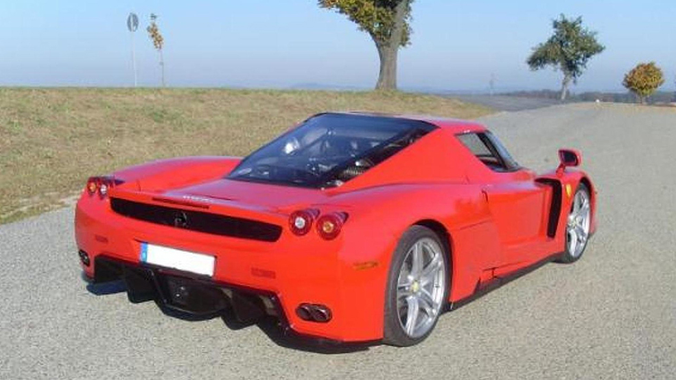 Ferrari Enzo replica car