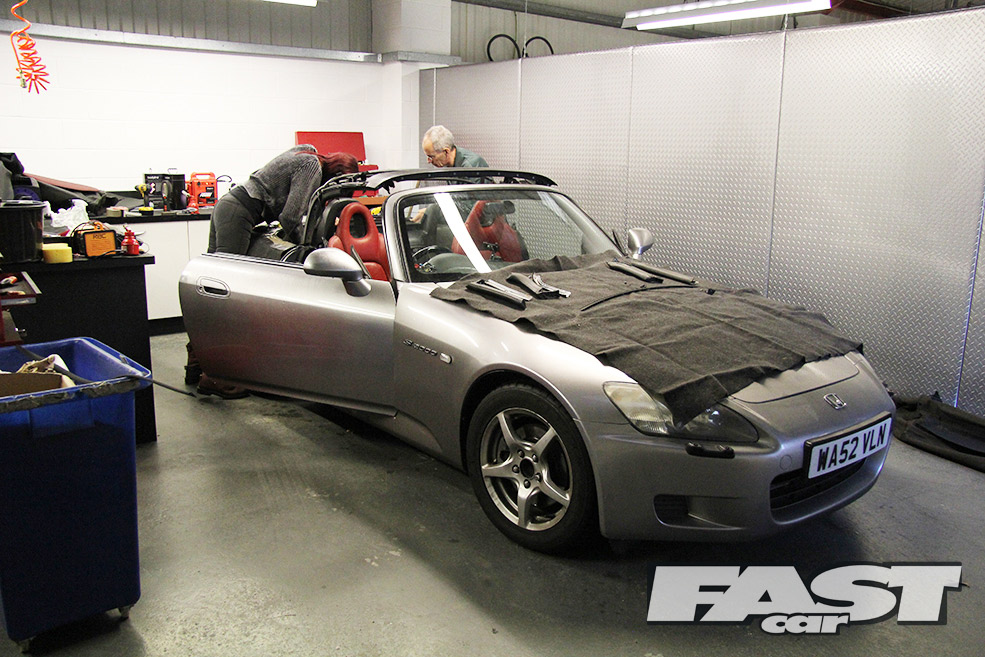 Honda S2000 new roof replacement fitting