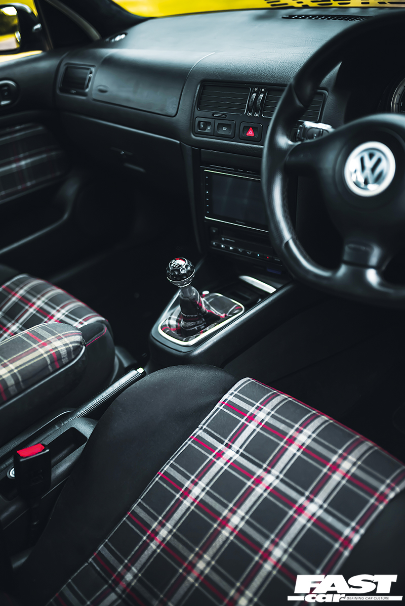 Bagged VW Golf Mk4