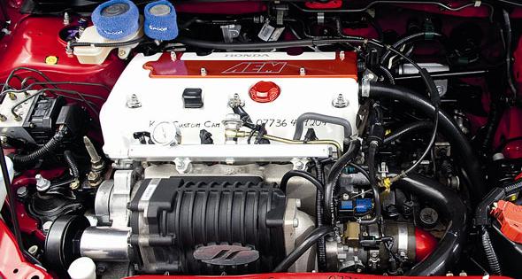 Supercharged Honda K20 engine