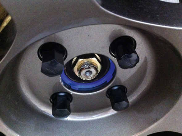 TPI lock in wheel bolts